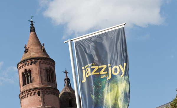Deine Entscheidung - Welche Band eröffnet den Sonntag bei Worms: Jazz & Joy 2016? 